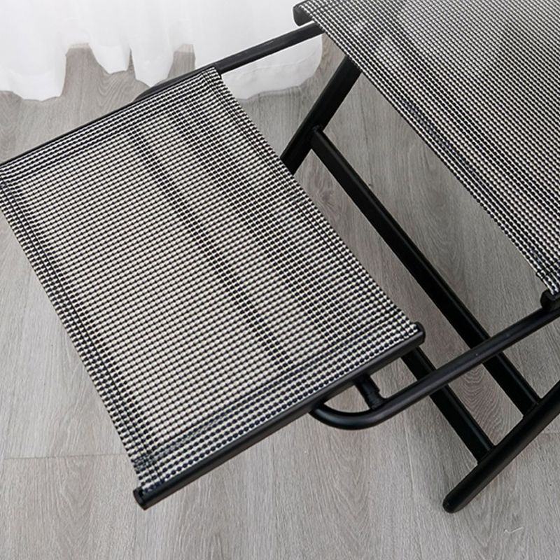 Reclinable estándar de rockero contemporáneo en reclinable de color sólido