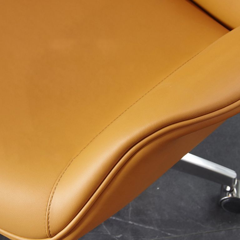 Poltrona direzionale in pelle con schienale alto e ampia sedia da manager contemporanea da 29".