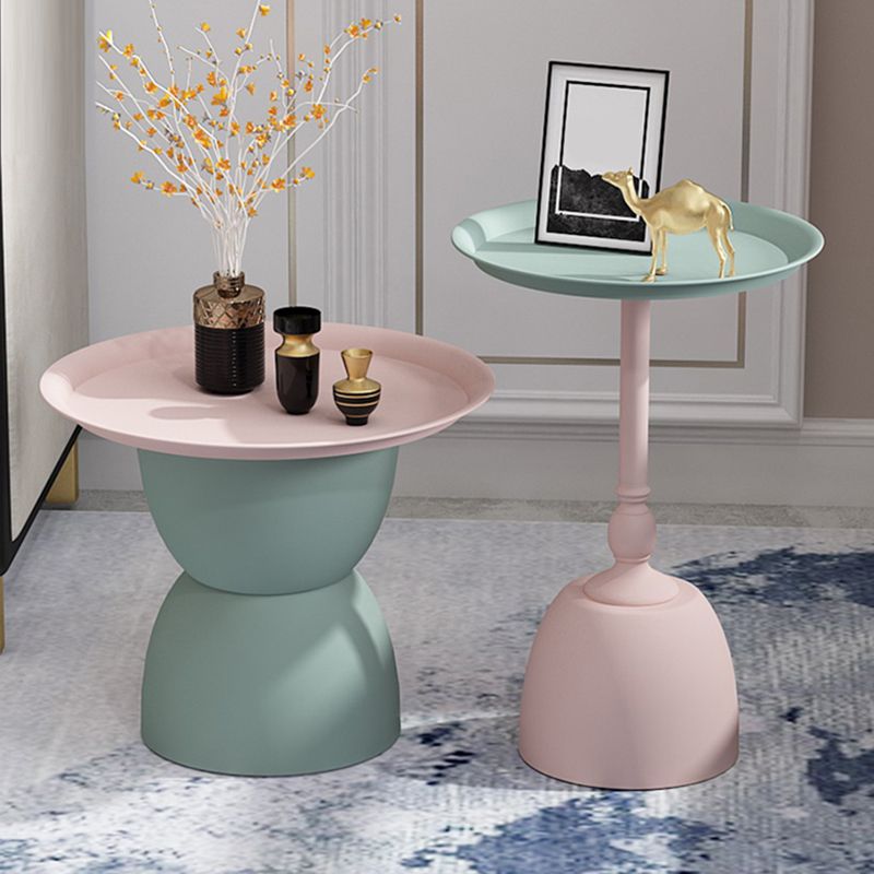 Iron Pedestal End Table Blue/ Pink Round Metal Tray Top Side End Table Clearhalo 'Coffee & Accent Tables' 'End & Side Tables' 'end_side_table' 'end_side_tables' 'furn' 'furn_end_side_tables' 'Furniture' 'furniture_end_side_table' 'Living Room Furniture' 1200x1200_73d1306d-cb66-43ee-8097-73b2a833d554