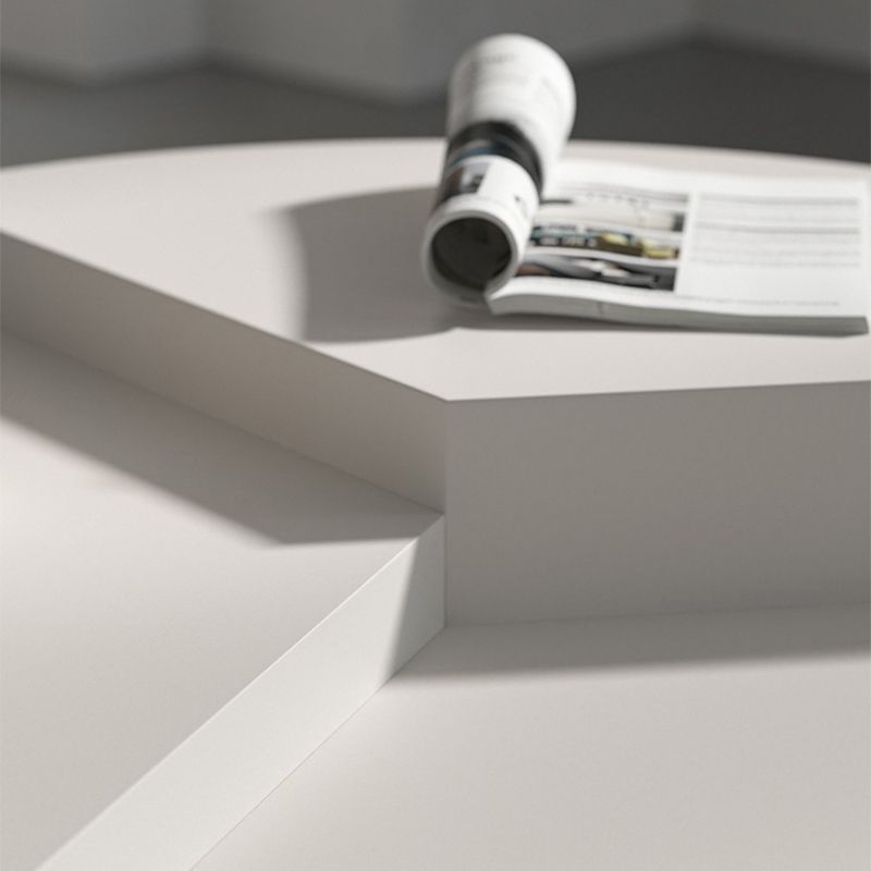 Tavolino moderno di Rond moderno di metà secolo con 3 gambe in ferro alto 17,72 "