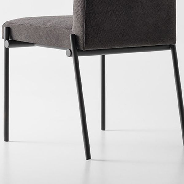 Industrieller Esszimmer gepolsterte armlose Parsons Ess -Seitenstuhl