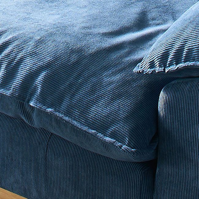 SOFA NORDICO DA 3 PERDIO CHE CILLATO POLIESTRO CHOUTO TOTTO CON CUSCHIONI E BASE IN LEGNO