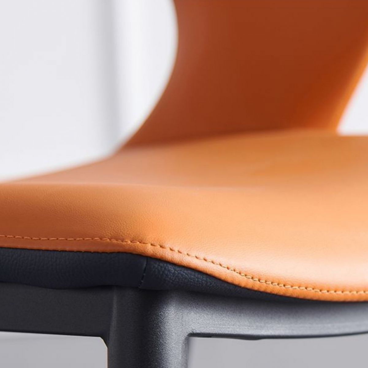 Contemporary Kitchen Chairs Dining Open Back Arm Side Chairs with Metal Legs Clearhalo ' kitchen&dining_furn' 'Dining Chairs' 'Dining Tables & Seating' 'dining_chair' 'furn' 'furn_dining_chair' 'Furniture' 'furniture_dining_chair' 'Kitchen & Dining Furniture' 'kitchen' 1200x1200_74826a66-a77a-4525-966a-57f09634a04d