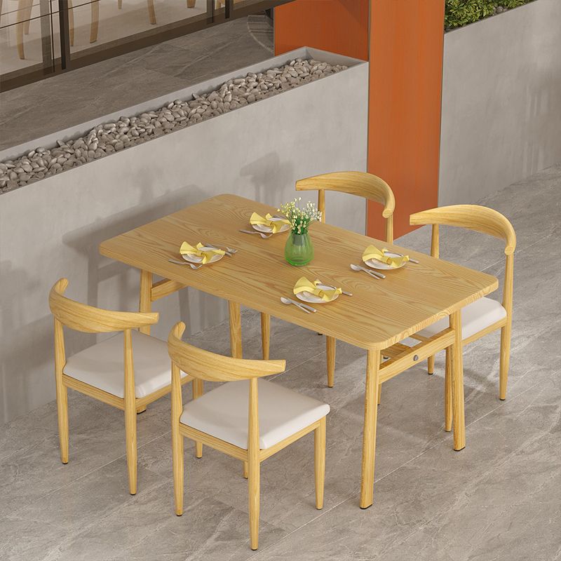 Tavolo da pranzo in legno rettangolo contemporaneo con 4 piede in acciaio