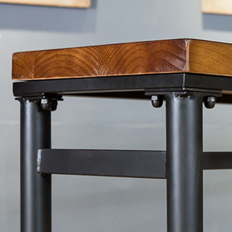 Table de tabouret de bar d'intérieur industriel, table de salle à manger en métal et bois