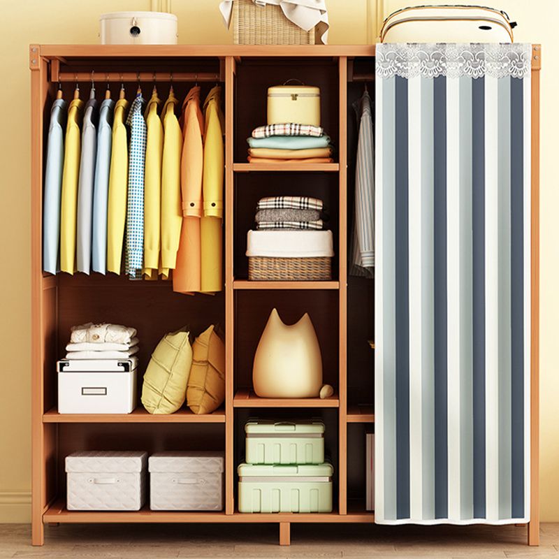 Armadio in legno massiccio moderno per mobile marrone casa con ripiani