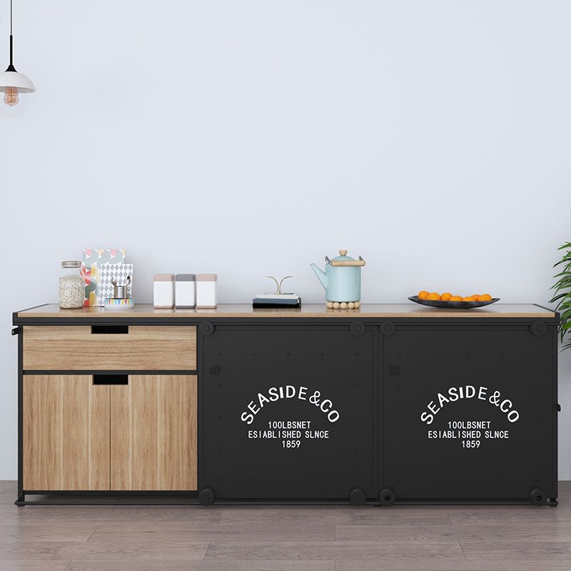 Server da pranzo in legno ingegnerizzato marrone e nero Server in legno ingegnerizzato con porta scorrevole