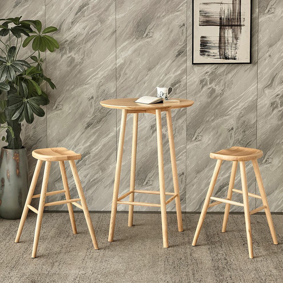 Round Shape Wood Top Counter Table 4 Legs Industrial Bar Table for Dining Room Clearhalo 'Bar Furniture' 'Bar Tables' 'bar_tables' 'furn' 'furn_bar_tables' 'Furniture' 'furniture_bar_tables' 'Kitchen & Dining Furniture' 1200x1200_758cbf9f-fb09-4dd4-846a-a0f71f02a296