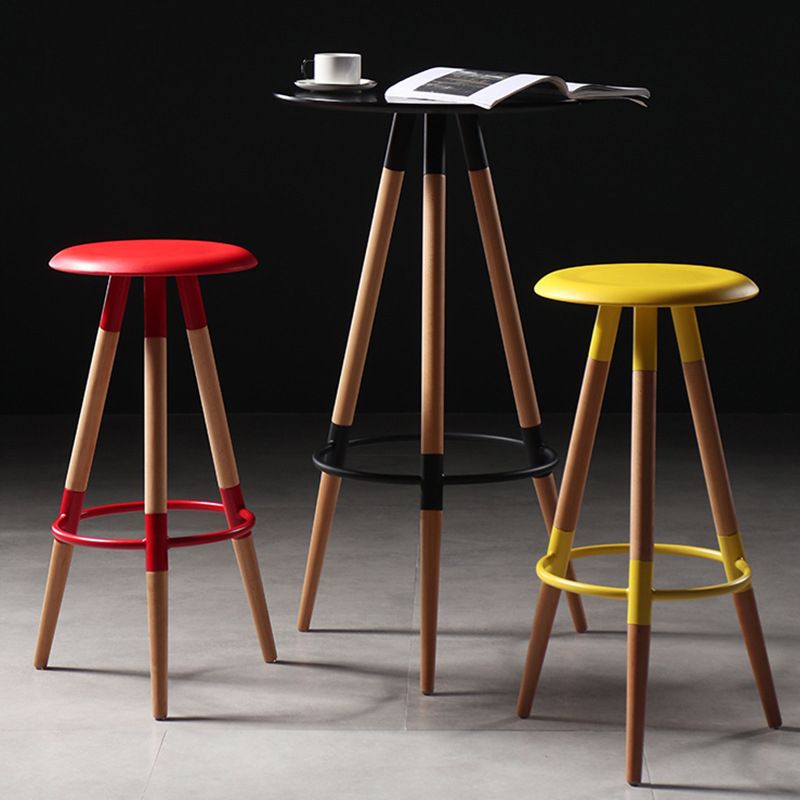 Modern Round Seat Counter Stool Solid Wood Backless Counter-height Stool Clearhalo 'Bar Furniture' 'Bar Stools' 'bar_stools' 'furn' 'furn_bar_stools' 'Furniture' 'Kitchen & Dining Furniture' 1200x1200_75a52e16-9f1c-46db-866a-41da7167c669