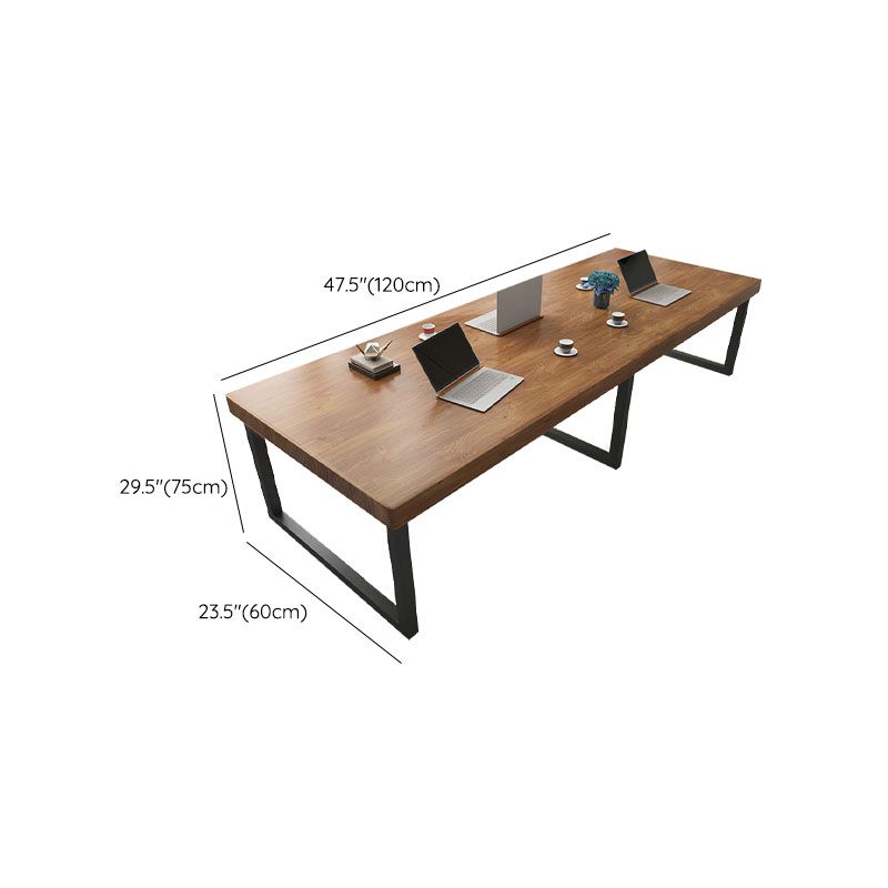 Bureau brun de style contemporain Bureau de forme rectangulaire Bureau de tâche avec les jambes