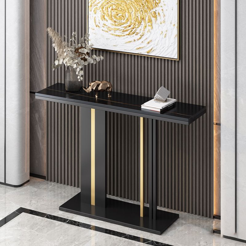 Tavolo console in stile glam con top in pietra e base di piedistallo per Hall