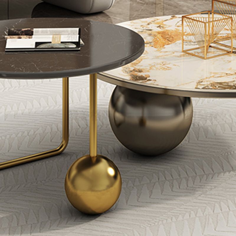 Tavolino rotondo in ardesia a tre zampe contemporanea tavolo da cocktail bianco