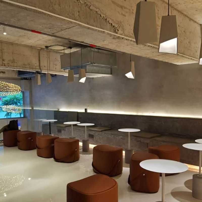 Tavolo laterale piedistallo round a metà secolo tavolo del soggiorno