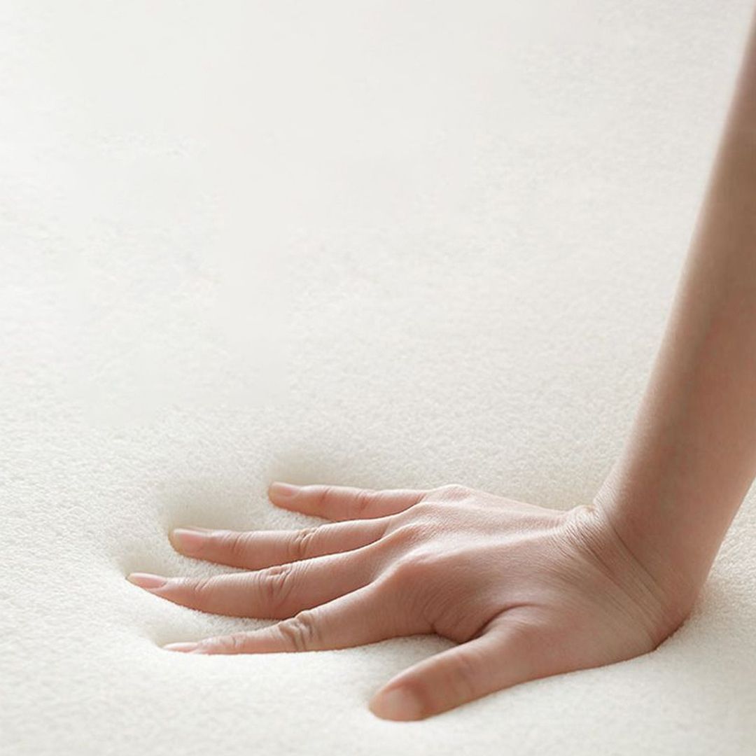 Modern Style Metal Chairs Kitchen Dining Room Wingback Arm Chair Set (Set of 4) Clearhalo ' kitchen&dining_furn' 'Dining Chairs' 'Dining Tables & Seating' 'dining_chair' 'furn' 'furn_dining_chair' 'Furniture' 'furniture_dining_chair' 'Kitchen & Dining Furniture' 'kitchen' 1200x1200_7667b846-a97e-4b85-b1b5-806551a3b087