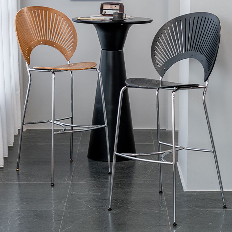 CONTINADOR DE ALTA CONTABLADO DE 45 "CONTINADOR DE MADERA CONTABLE DE MADERA CON HISTAS DE METAL CON BASE DE METAL