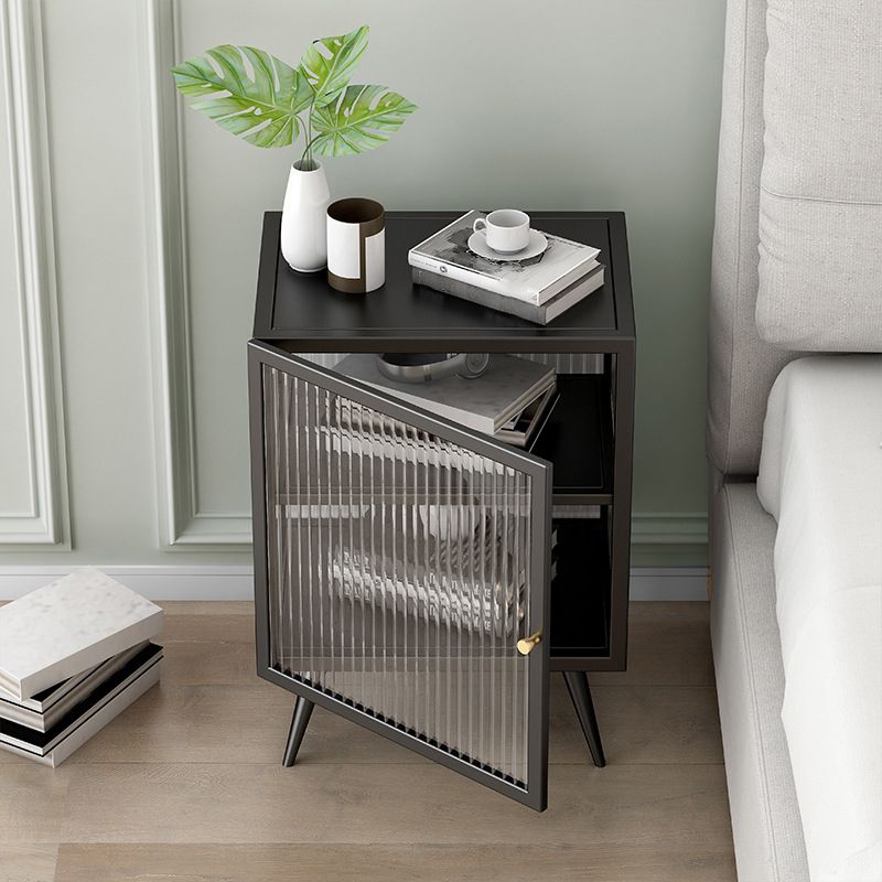 22 "H Buffet contemporain Server en verre porte métallique Metal Frame Buffet Server pour le salon