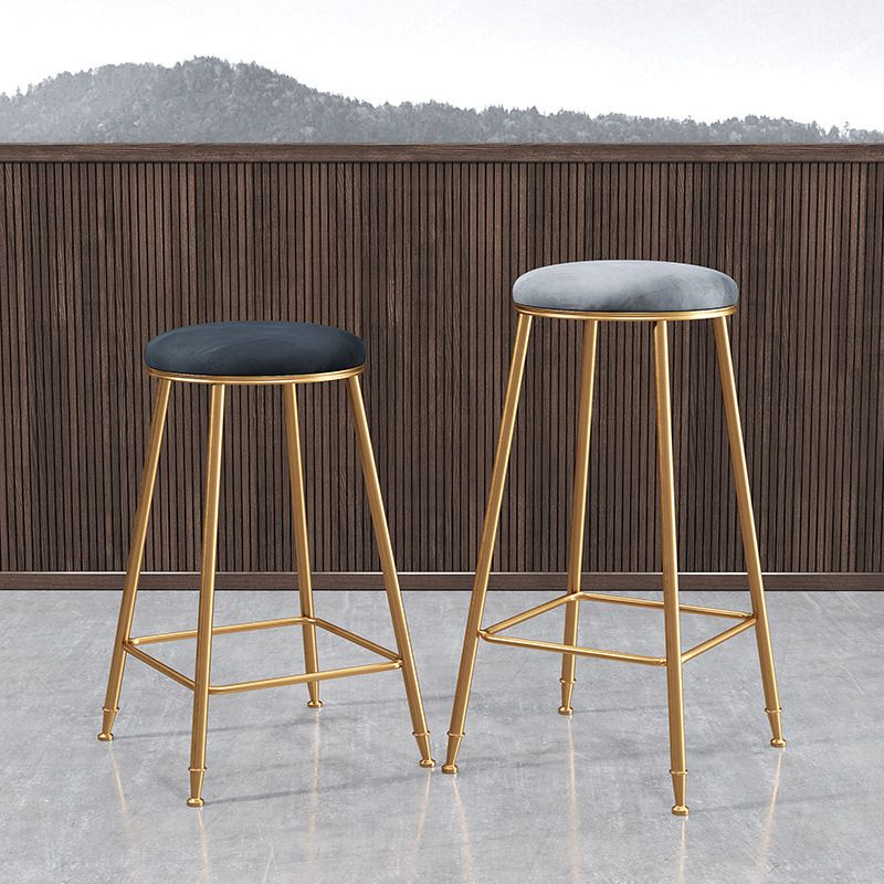Contemporary Bar Stool Round Seat Barstool with Footrest and Metal Base Clearhalo 'Bar Furniture' 'Bar Stools' 'bar_stools' 'furn' 'furn_bar_stools' 'Furniture' 'Kitchen & Dining Furniture' 1200x1200_76f3a006-a38f-42ad-b73e-9d932aa5c755