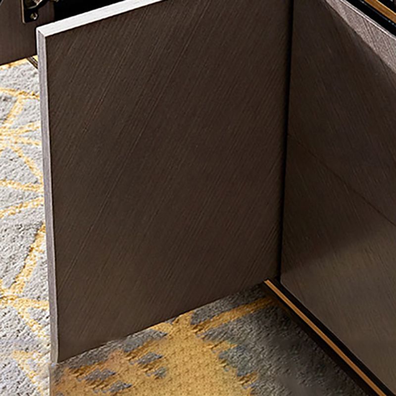 23.62 "H TVスタンドグラムスタイルの囲まれたストレージテレビコンソール3つの引き出し付き