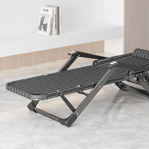 Reclinabile standard interno contemporaneo con movimento del piede indipendente e base metallica