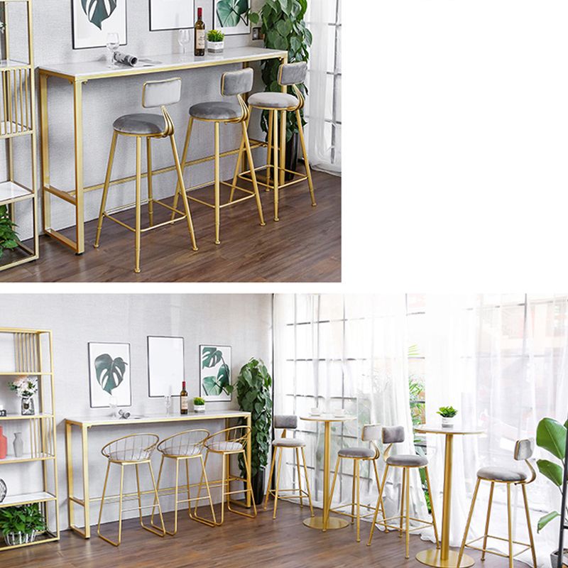 Mesa de mármol sintético blanco, mesa de bar de estilo moderno con base de caballete