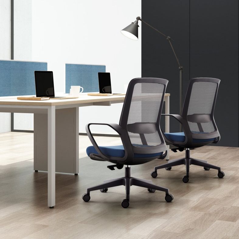 Silla de brazo contemporánea Ruedas de brazos fijos Altura de asiento Ajustable Silla de oficina