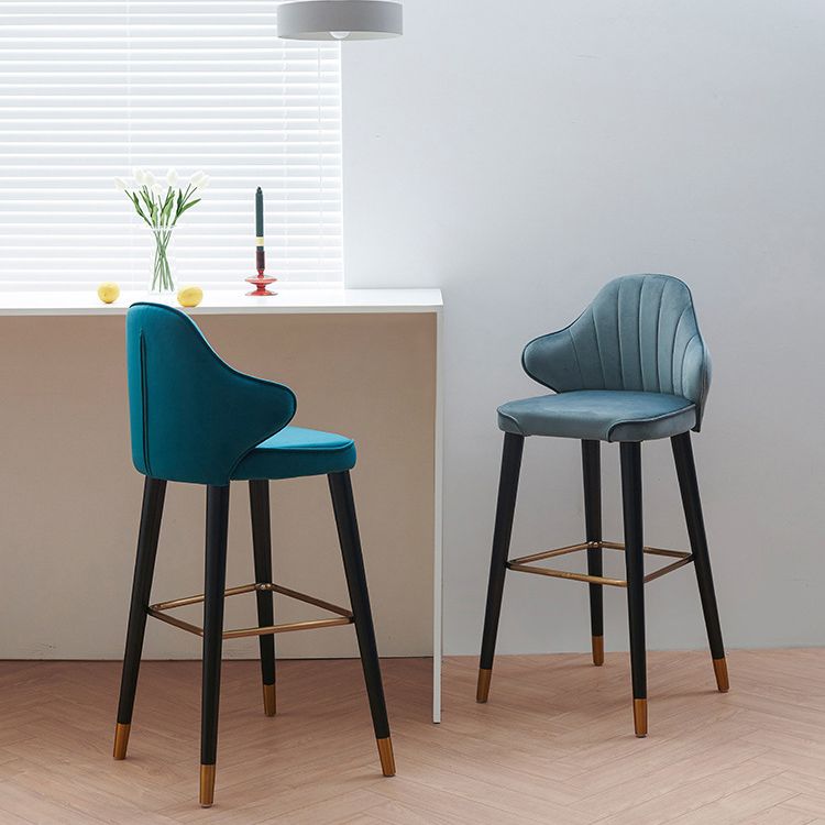 Glam Upholstered Counter Height Stool Adjustable Height Bar Stool Clearhalo 'Bar Furniture' 'Bar Stools' 'bar_stools' 'furn' 'furn_bar_stools' 'Furniture' 'Kitchen & Dining Furniture' 1200x1200_77fda543-f8e5-446f-9f56-62f70eea2fe3