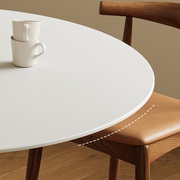 Moderner runder Esszimmertisch mit fester Holzkegelbasis für Wohnzimmer