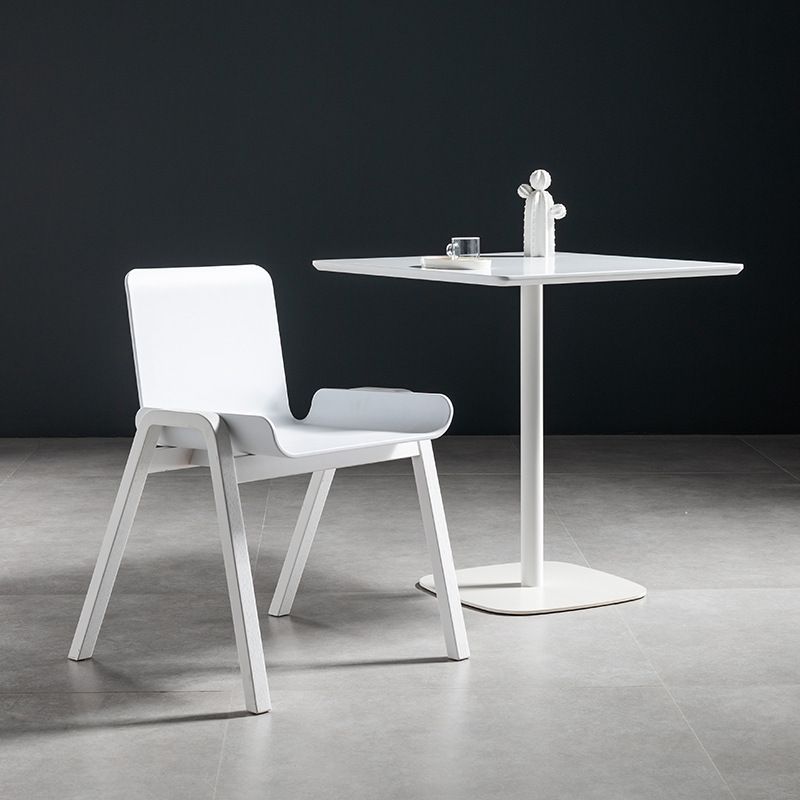 Salle à manger au café table de restauration industrielle table de salle à manger en bois