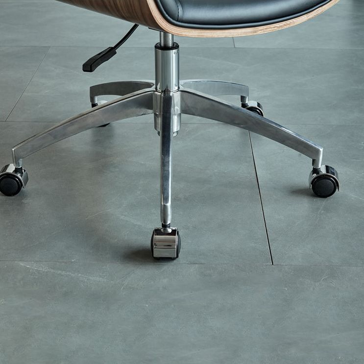 Chaise pivotante en cuir moderne chaise de bureau de hauteur de siège réglable sans bras avec roues
