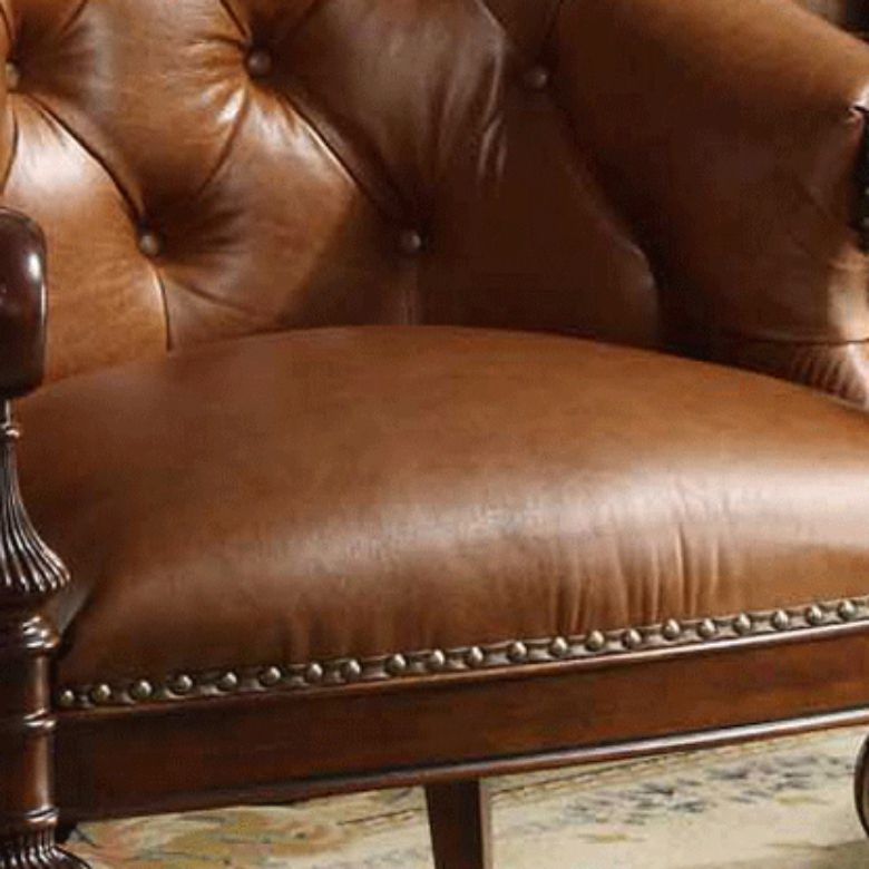 Silla de comedor de marco de madera maciza cubierta