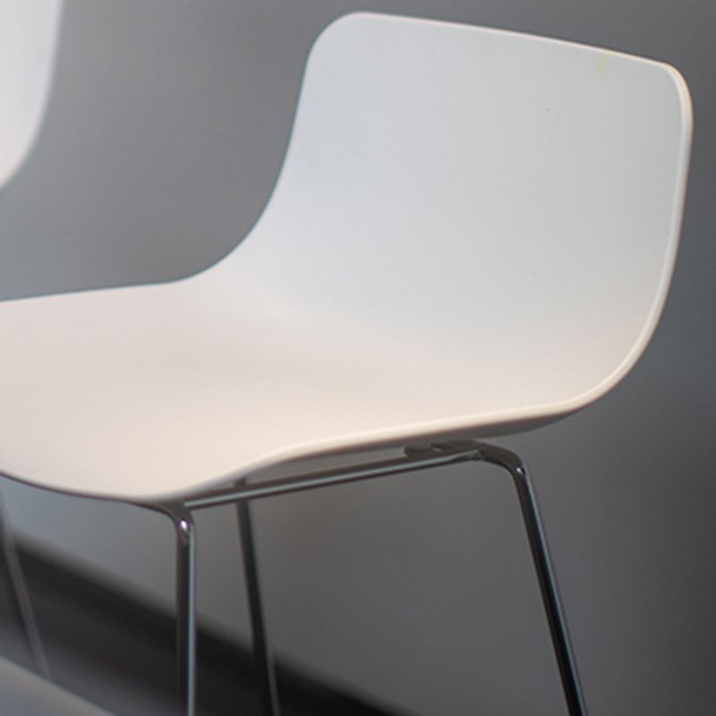 Contemporary Metal Bar Stool Indoor Bar Stool with Metal Legs and Low Back Clearhalo 'Bar Furniture' 'Bar Stools' 'bar_stools' 'furn' 'furn_bar_stools' 'furniture_bar_stools' 'Kitchen & Dining Furniture' 'kitchen&dining_furn' 'kitchen' 'kitchen_furn' Furniture' 1200x1200_78e3254a-3c64-4599-8716-7c98d28d5bec