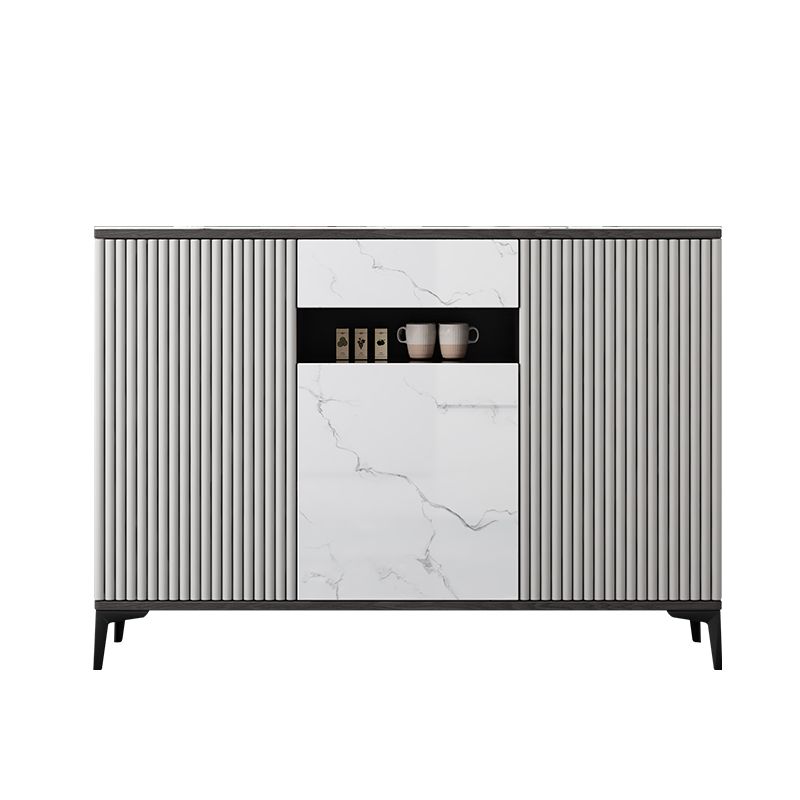 Server a buffet contemporaneo per cucina per cucina per cucina.