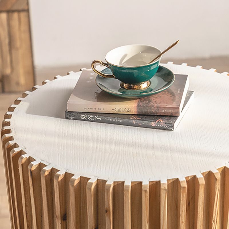 Runder massiver Holz und Rustikalbaumstumpf -Seitenende Snacktisch