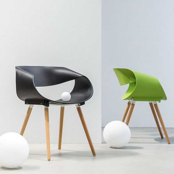 Modern Beech Open Back Arm Chair Matte Finish Plastic Dining Chair Clearhalo ' kitchen&dining_furn' 'Dining Chairs' 'Dining Tables & Seating' 'dining_chair' 'furn' 'furn_dining_chair' 'Furniture' 'furniture_dining_chair' 'Kitchen & Dining Furniture' 'kitchen' 1200x1200_795164e1-b1eb-4768-9026-3c6baef15d92