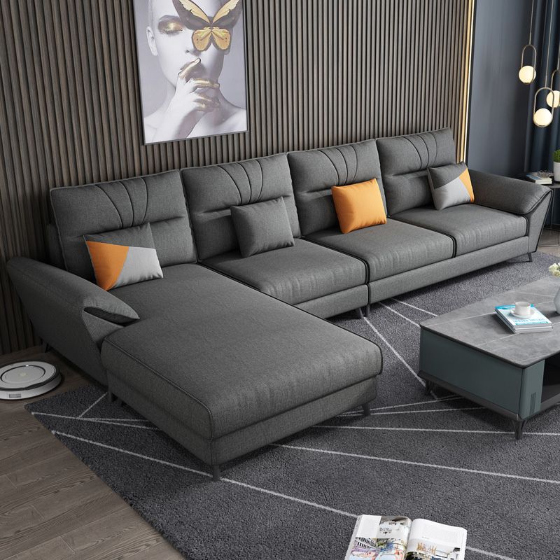 Scandinavische woonkamer stoffen kussens kussent bovenarm zitplaatsen