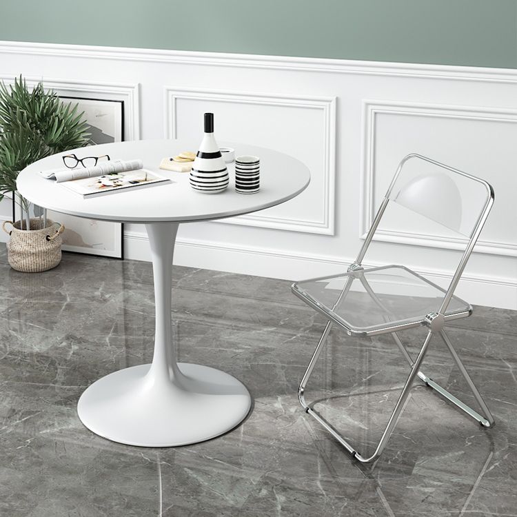 Minimalist White and Black Round Table with Tulip Style for 4 Person Clearhalo 'Dining Tables & Seating' 'Dining Tables' 'dining_table' 'furn' 'furn_dining_table' 'Furniture' 'Kitchen & Dining Furniture' 1200x1200_7a2eaed6-363a-468c-8338-33745ad2da99