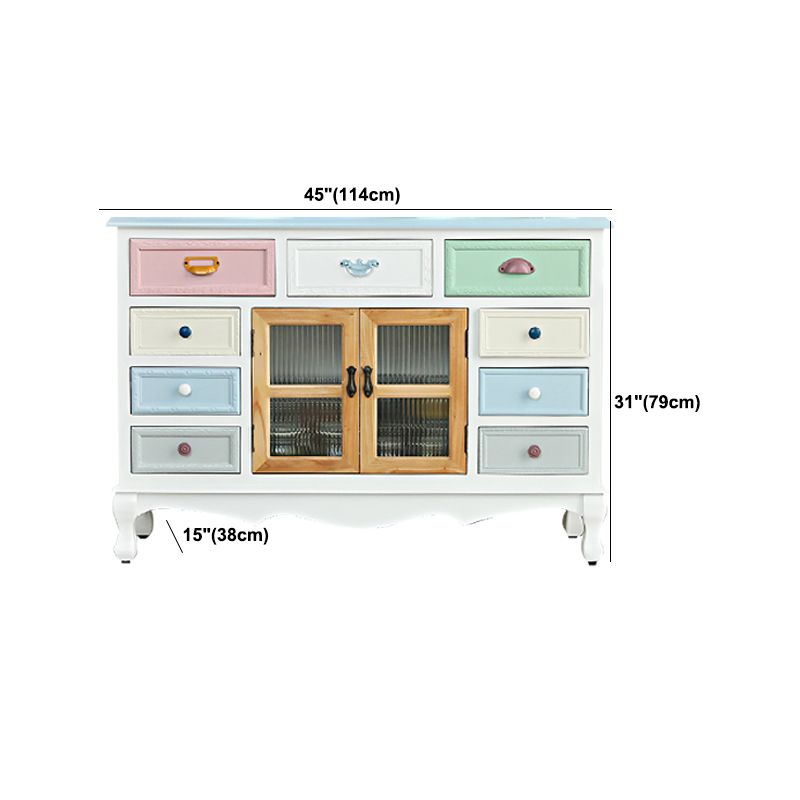 Nautische gemanipuleerde hout op de slaapkamer van hout opbergkast met laden
