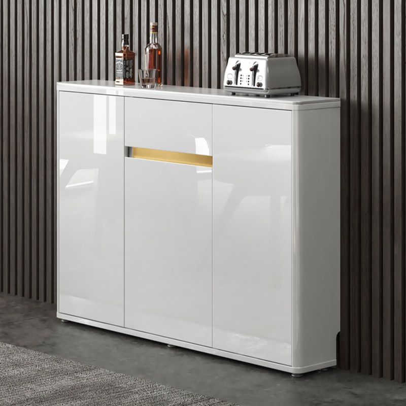 Credenza in pietra a buffet moderno con armadi e cassetti