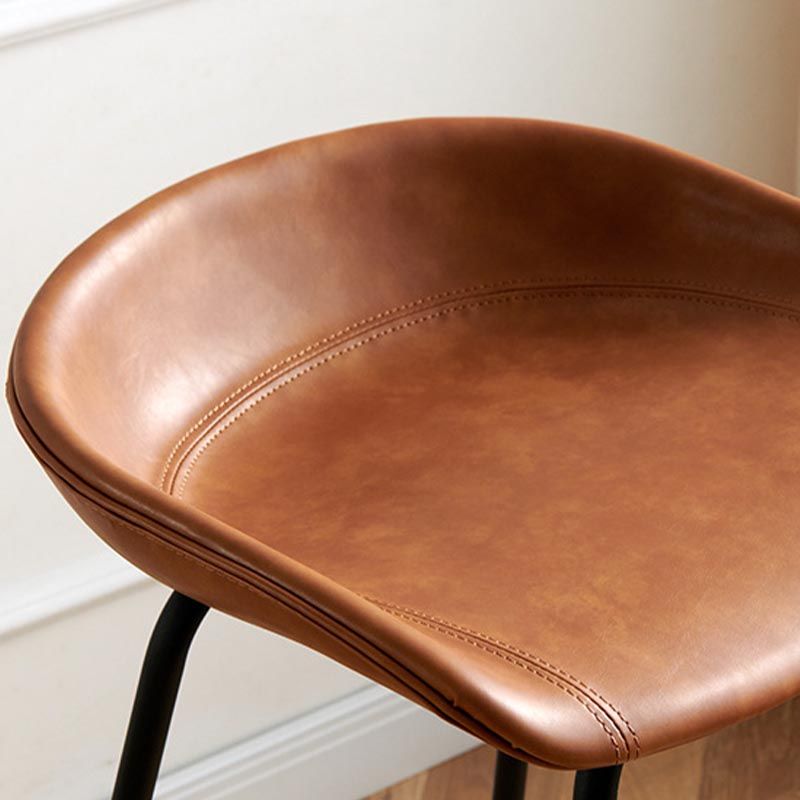 Barra posteriore e sgabelli da barra industriale a poggiapiedi in metallo sgabello da bar in metallo