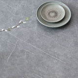 木製のベースと4本の脚を備えた中世のモダンな焼結さた石のテーブル長方形のテーブル