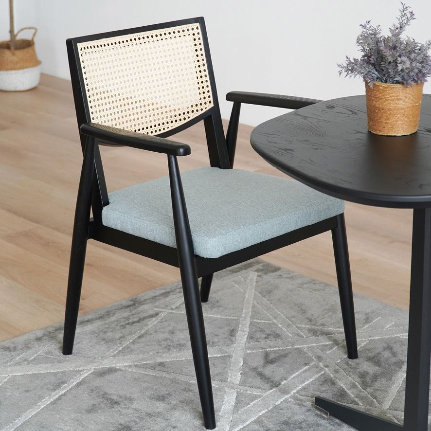 Modern Simple Arm Chair Solid Wood Base Dining Chair for Home Use