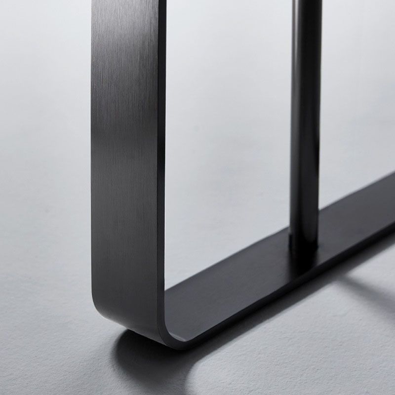 Mesa contemporánea de la tabla de la altura de la tabla del extremo metálico superior