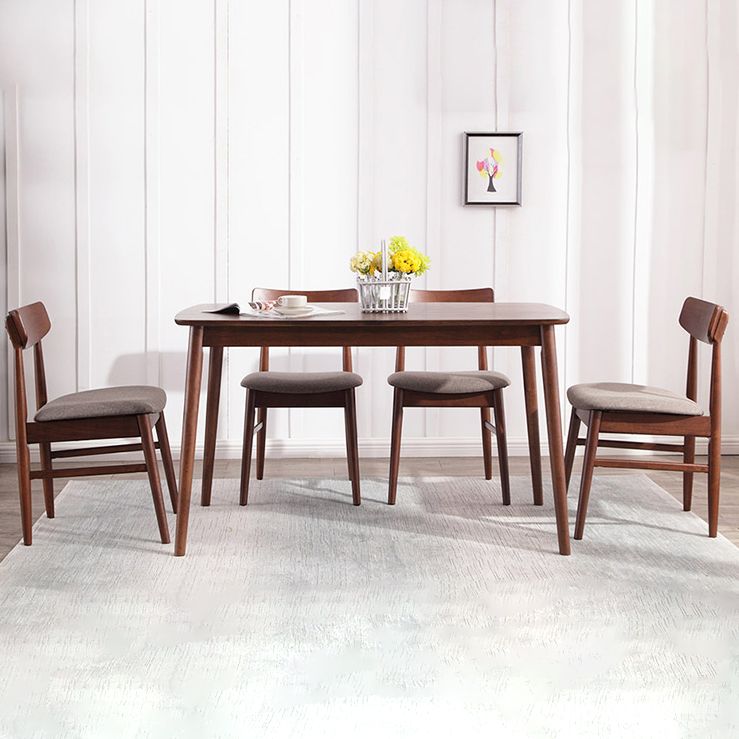 モダンな茶色の家具セット5 PCS長方形のソリッドウッドダイナーテーブルダイニングチェア