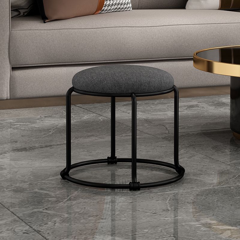 Tessuto ottomano contemporaneo Tessuto in metallo imbottito Terra di colore solido Ottoman