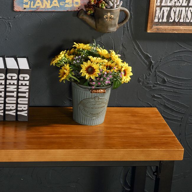 Tavolo da bar in legno a pino a pino a pino a pino in legno a pino.