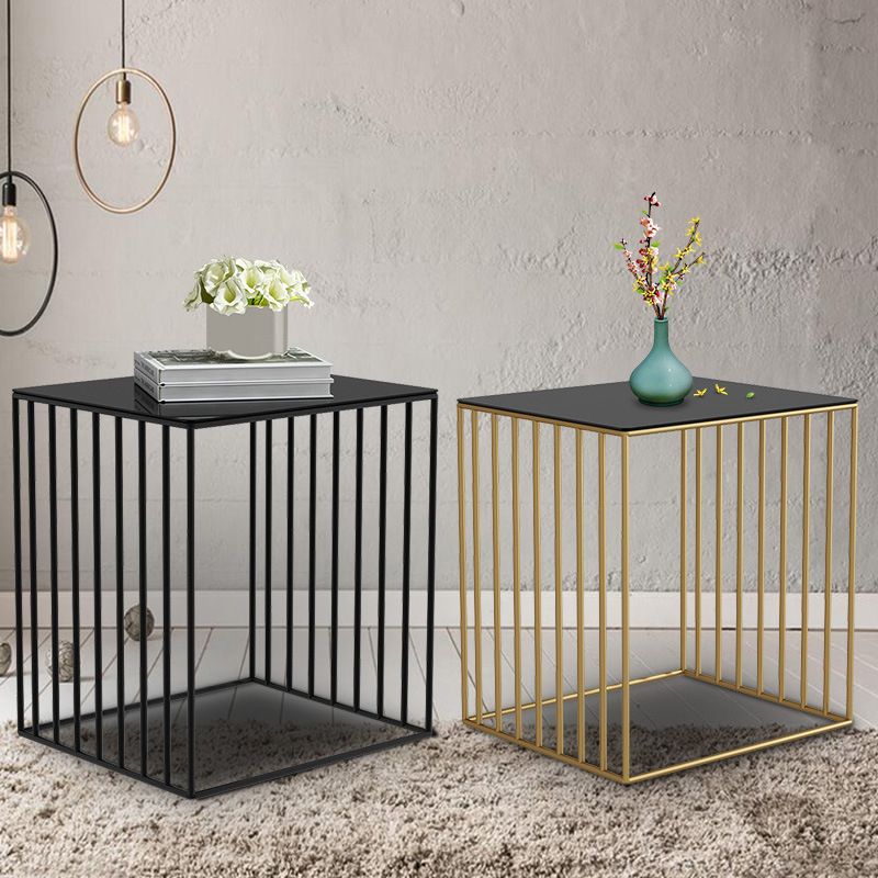 Mid-Century Metal Frame Rectangular Metal Wrap Living Room Side Table Clearhalo 'Coffee & Accent Tables' 'End & Side Tables' 'end_side_tables' 'furn' 'furn_end_side_tables' 'Furniture' 'Living Room Furniture' 1200x1200_7c381887-5236-4e73-b19f-e272593eaa15