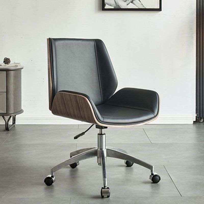 Contemporary Managers Chair Faux Leather and Chrome Frame Desk Chair Clearhalo 'furn' 'furn_office_chair' 'Furniture' 'Office Chairs' 'Office Furniture' 'office_chair' 1200x1200_7c6ce73b-df7d-42e2-ad17-e5cdd7366f2a