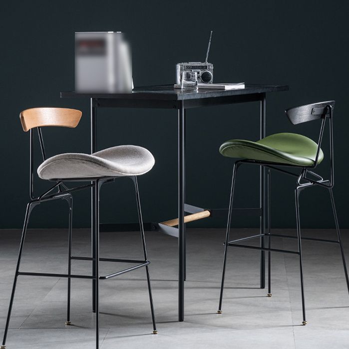 Industrial Leather Bristol Stool Matte Finish Footrest Low Back Barstool Clearhalo 'Bar Furniture' 'Bar Stools' 'bar_stools' 'furn' 'furn_bar_stools' 'Furniture' 'furniture_bar_stools' 'Kitchen & Dining Furniture' 1200x1200_7c76f0aa-c483-4a56-96a6-dcdd4787a98b