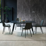 Faux en cuir et chaise latéral en métal.