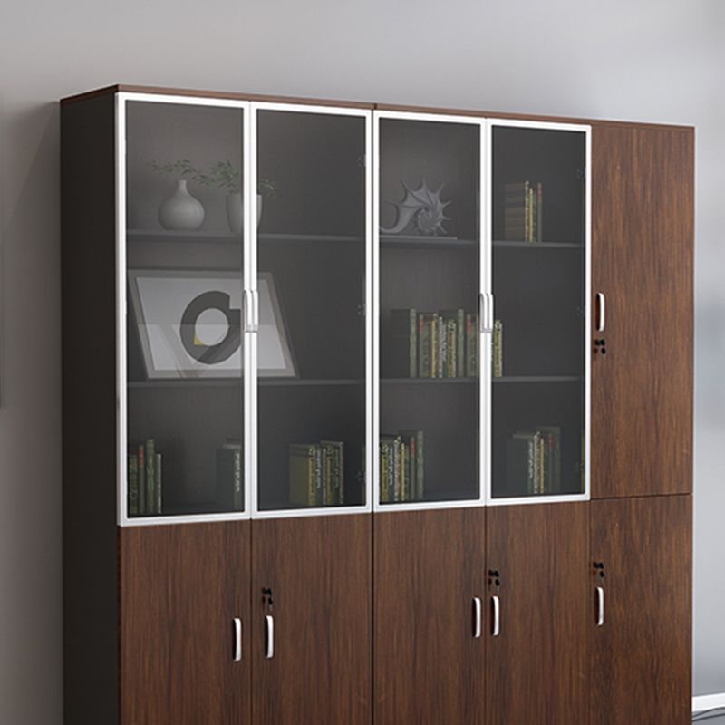 Armoire de classement contemporaine verticale.